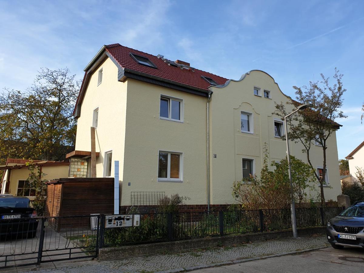 Helles Apartment In Berlin-Mariendorf Exterior photo